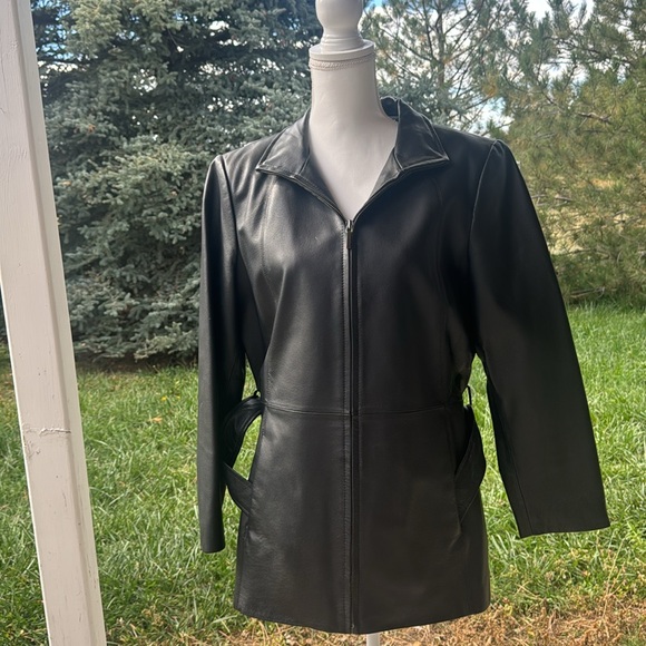 Women’s black leather zip jacket with belt. Worthington , petite large - Picture 4 of 6